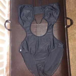 One piece bathing suit